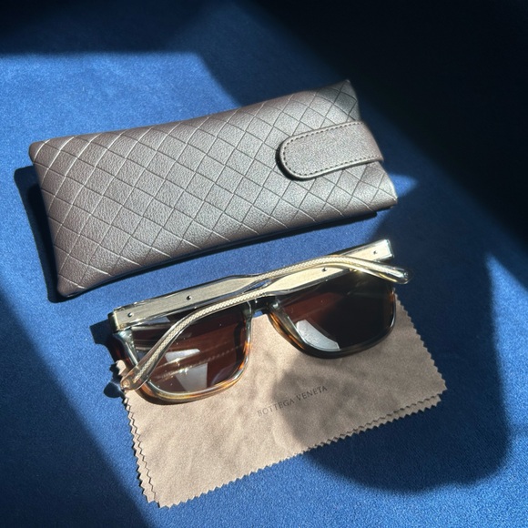 Bottega Veneta - Picture 3 of 12